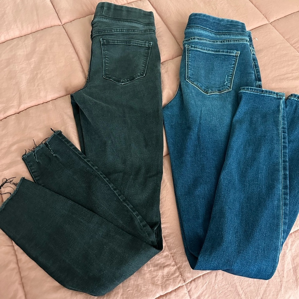 Old Navy Rockstar Super Skinny Jeggings (set of 2) - Picture 4 of 7